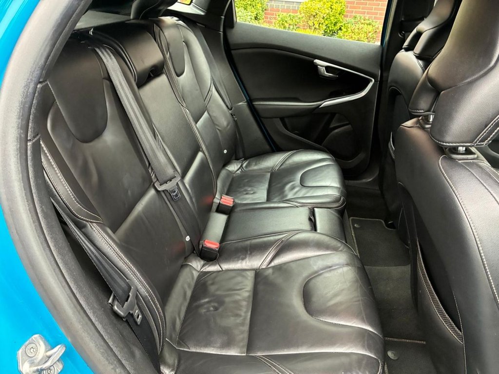 Used Volvo V40 2015 for sale - 77799803: Photo 9