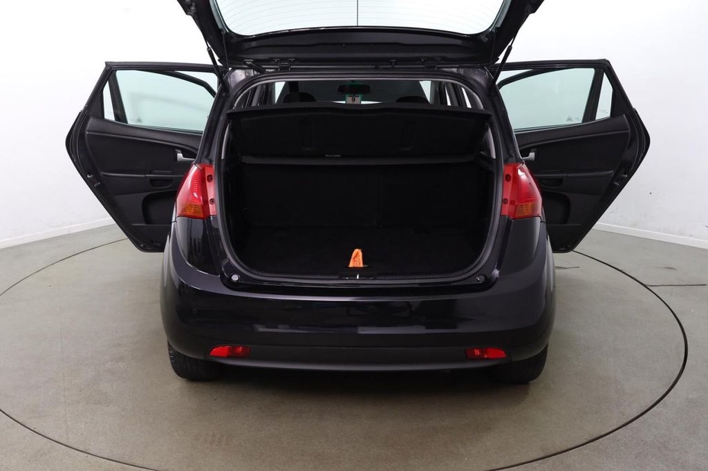 Used Kia Venga 2014 for sale - 76445797: Photo 14