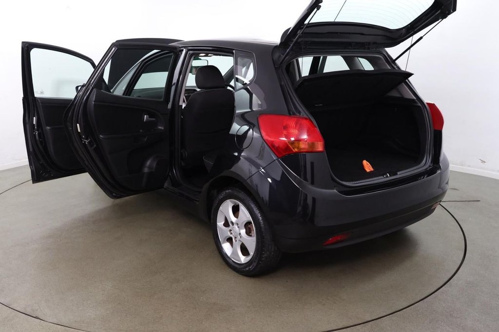 Used Kia Venga 2014 for sale - 76445797: Photo 15