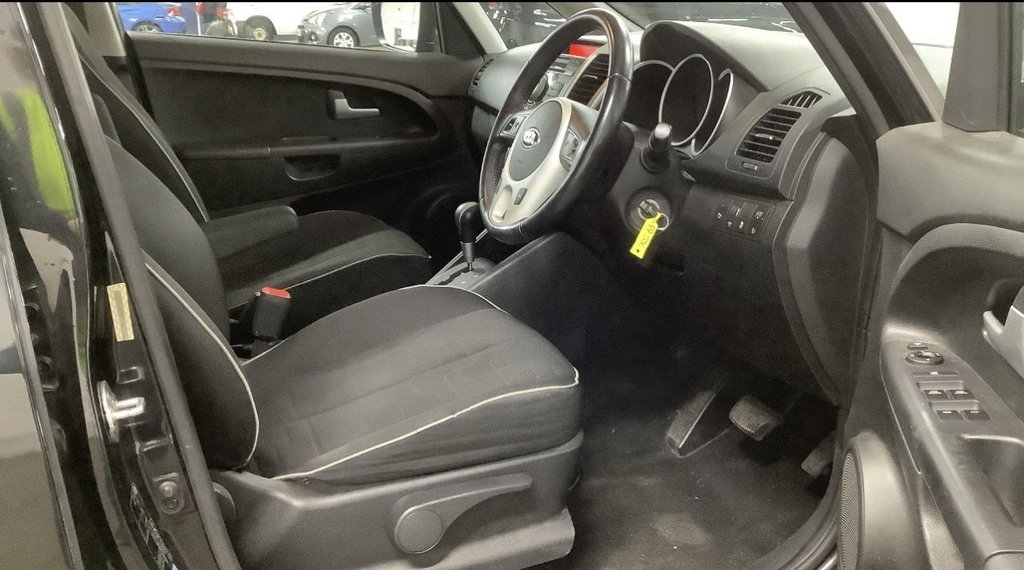 Used Kia Venga 2014 for sale - 76445797: Photo 3