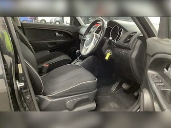 Used Kia Venga 2014 for sale - 76445797: Photo