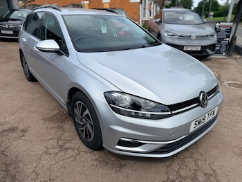 Used Volkswagen Golf 2019 for sale - 78964325: Photo