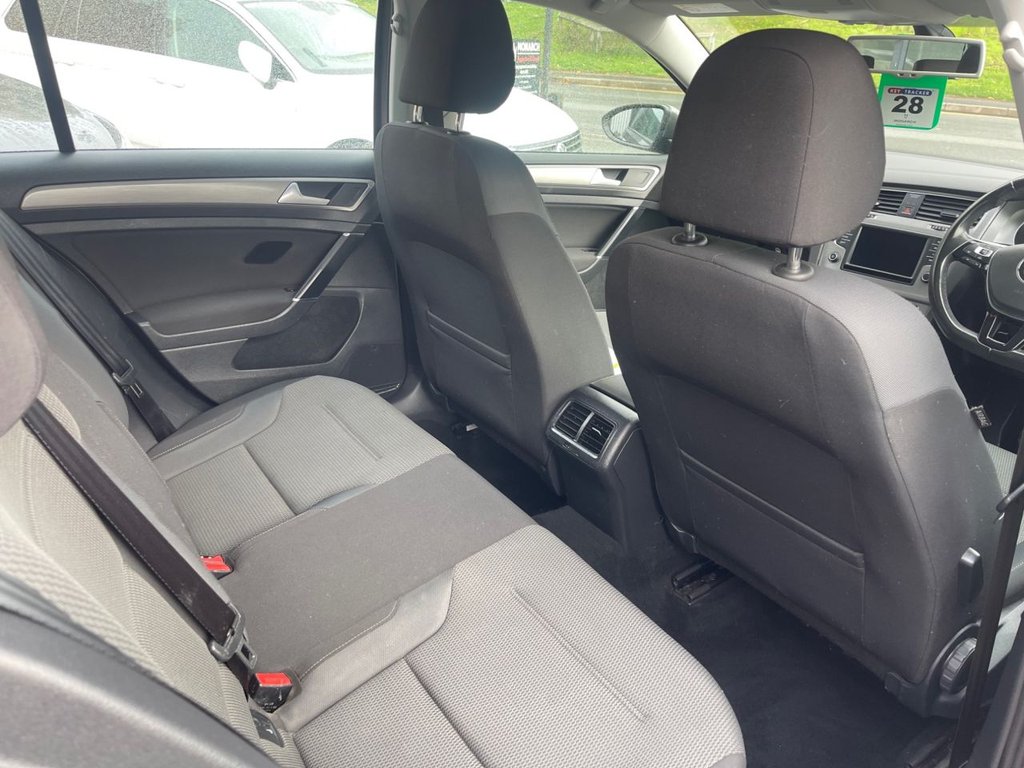 Used Volkswagen Golf 2015 for sale - 76048672: Photo 10