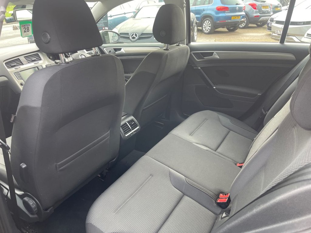 Used Volkswagen Golf 2015 for sale - 76048672: Photo 12