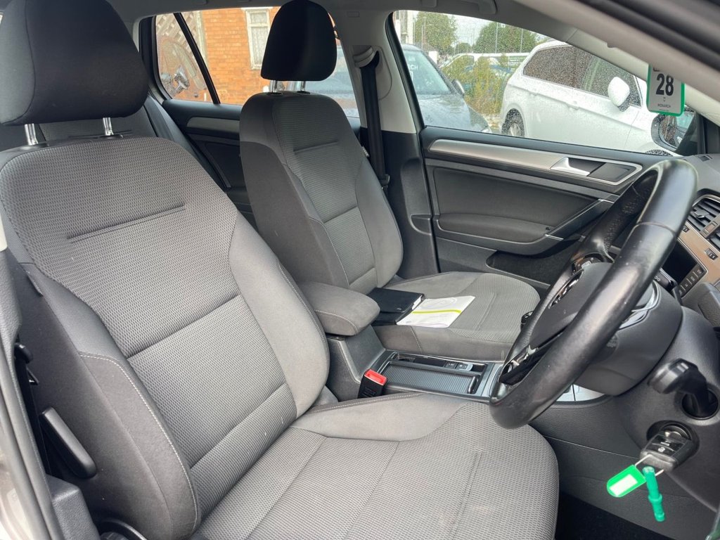 Used Volkswagen Golf 2015 for sale - 76048672: Photo 13