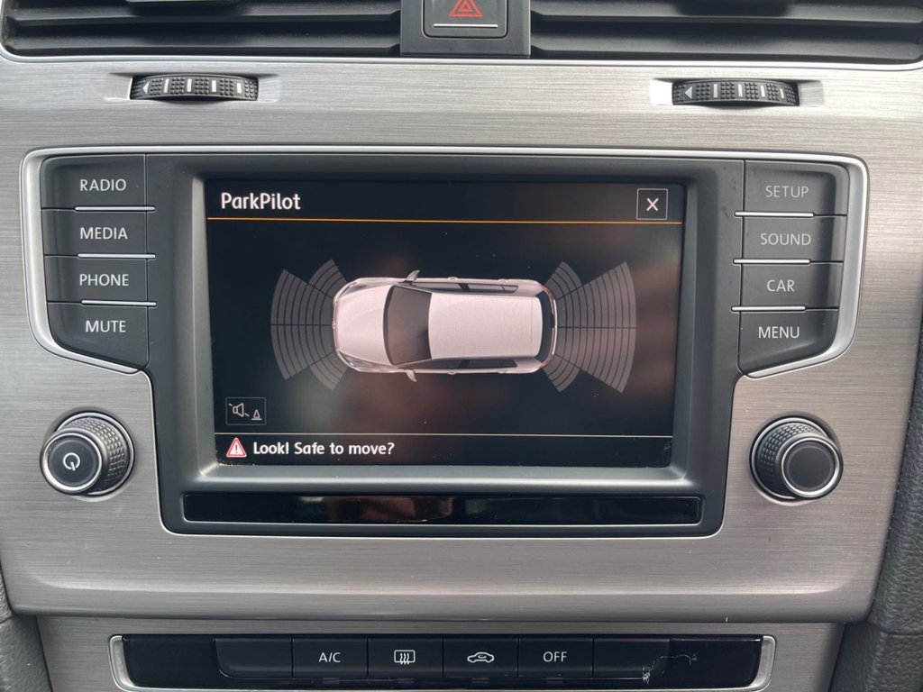 Used Volkswagen Golf 2015 for sale - 76048672: Photo 19