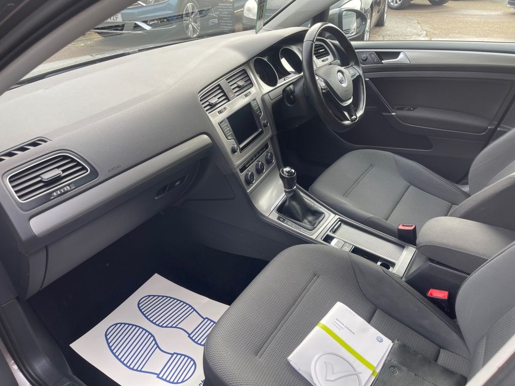 Used Volkswagen Golf 2015 for sale - 76048672: Photo 8