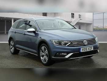Volkswagen - Passat