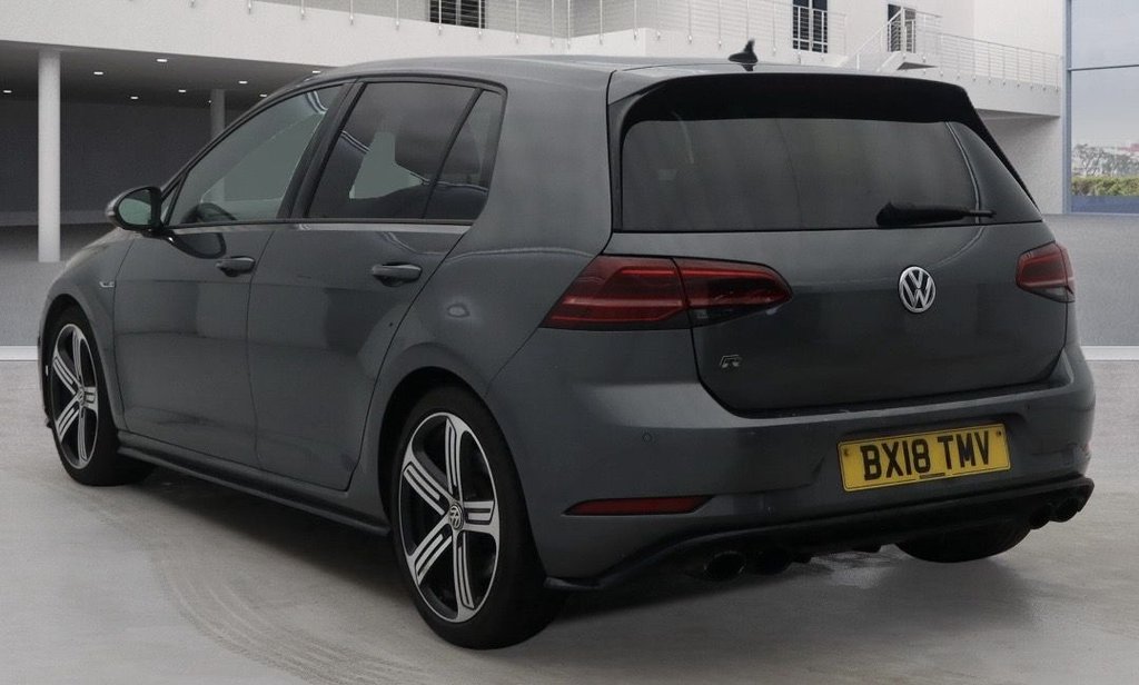 Used Volkswagen Golf 2018 for sale - 77608789: Photo 2