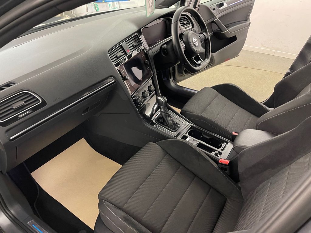 Used Volkswagen Golf 2018 for sale - 77608789: Photo 25