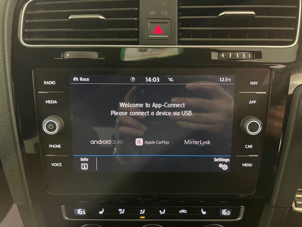 Used Volkswagen Golf 2018 for sale - 77608789: Photo 38