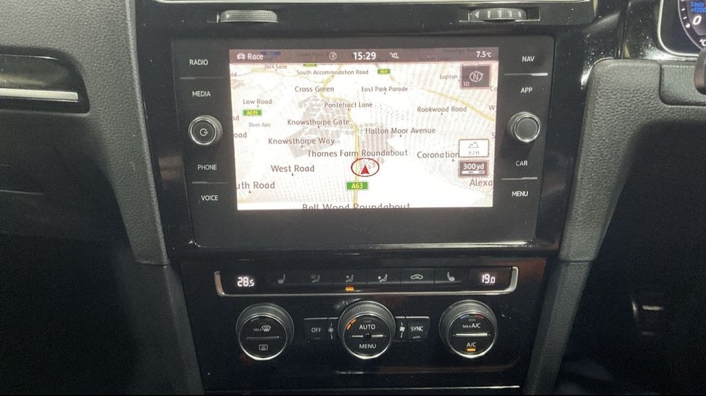 Used Volkswagen Golf 2018 for sale - 77608789: Photo 4