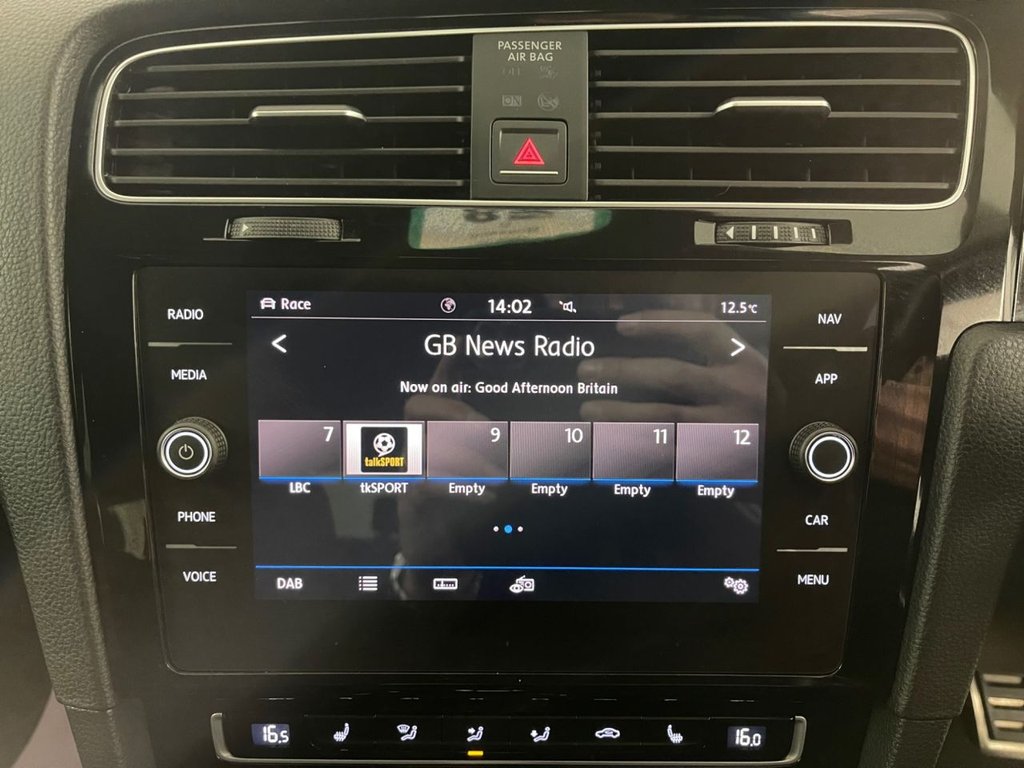 Used Volkswagen Golf 2018 for sale - 77608789: Photo 40