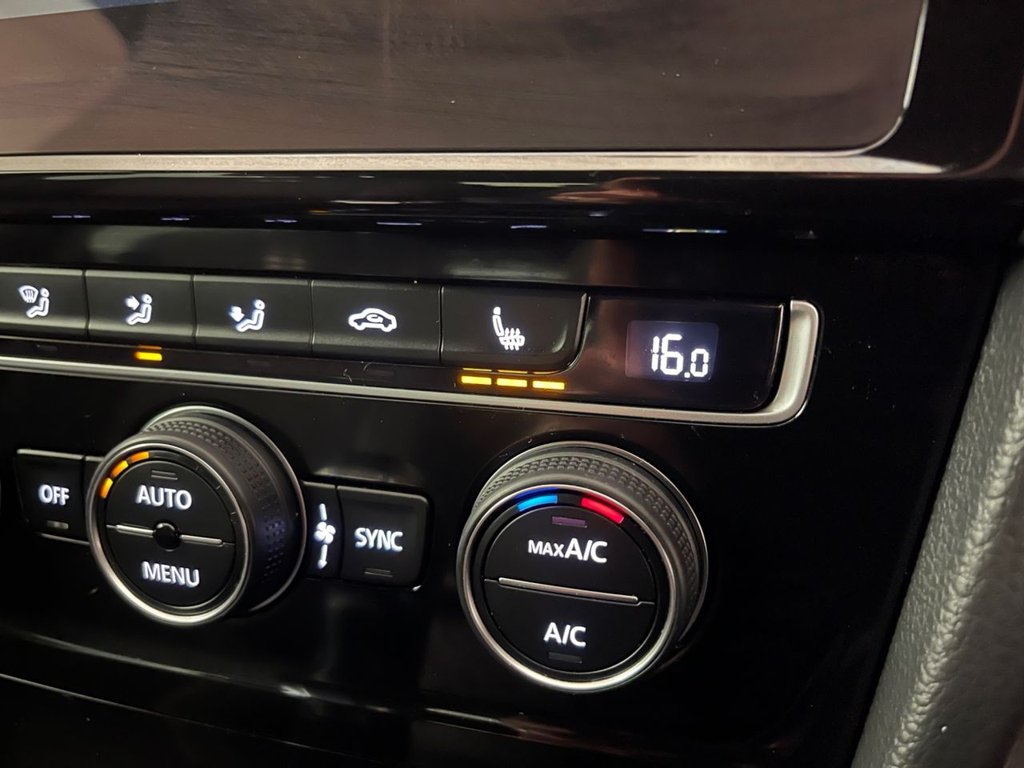 Used Volkswagen Golf 2018 for sale - 77608789: Photo 42