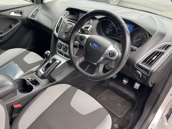 Used Ford Focus 2013 for sale - 76312949: Photo 17