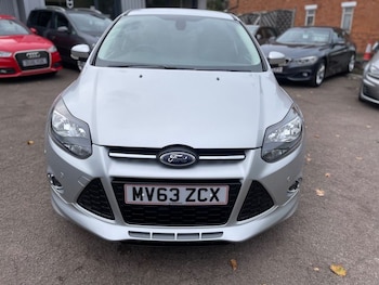 Used Ford Focus 2013 for sale - 76312949: Photo 2