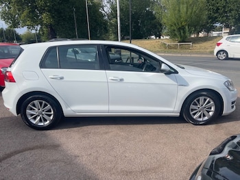 Used Volkswagen Golf 2014 for sale - 75410976: Photo