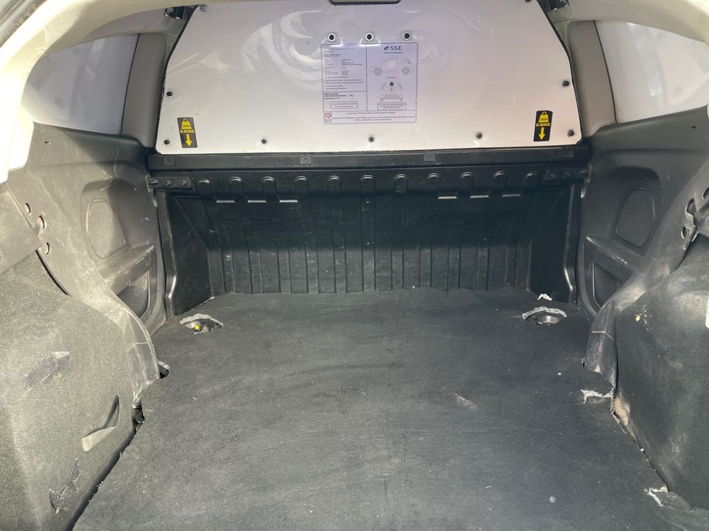 Used Ford Fiesta Van 2014 for sale - 76417951: Photo 13