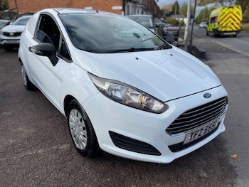 Used Ford Fiesta Van 2014 for sale - 76417951: Photo