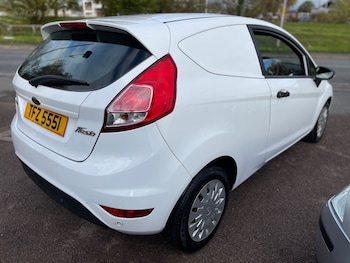 Used Ford Fiesta Van 2014 for sale - 76417951: Photo