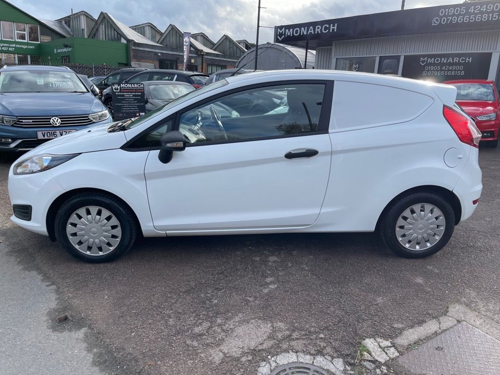 Used Ford Fiesta Van 2014 for sale - 76417951: Photo 5