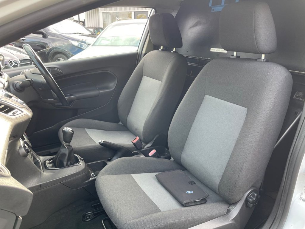 Used Ford Fiesta Van 2014 for sale - 76417951: Photo 9