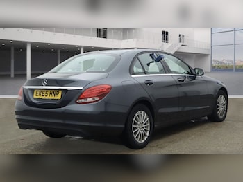 Used Mercedes-Benz C-Class 2015 for sale - 75585343: Photo