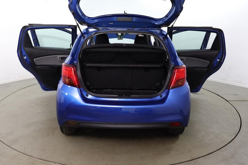 Used Toyota Yaris 2015 for sale - 76501031: Photo 14