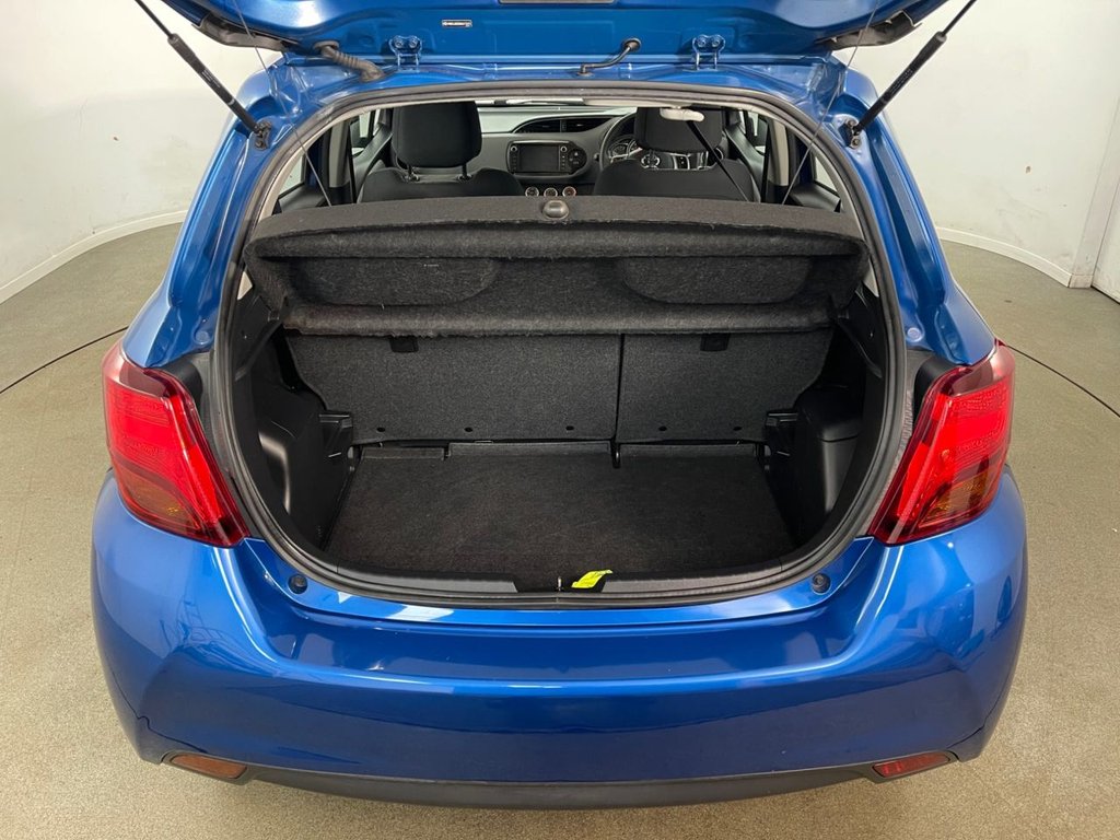 Used Toyota Yaris 2015 for sale - 76501031: Photo 17