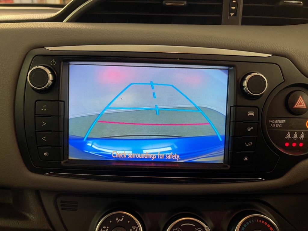 Used Toyota Yaris 2015 for sale - 76501031: Photo 31