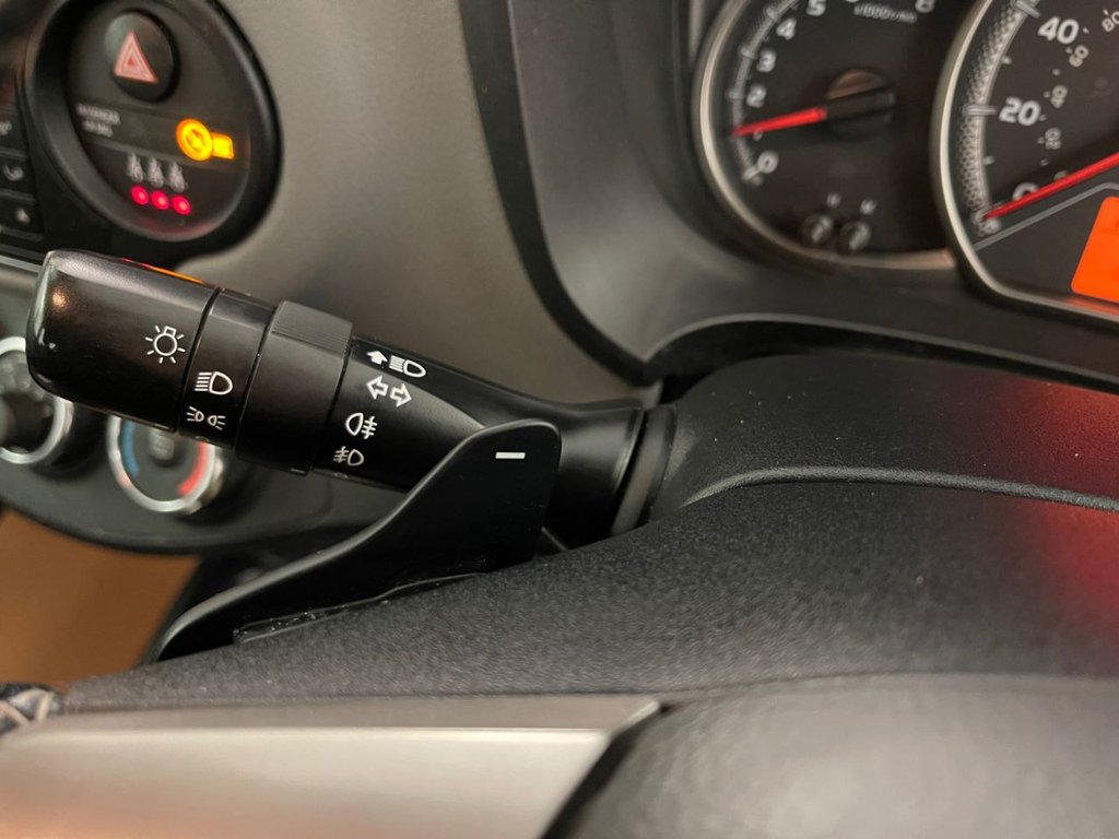 Used Toyota Yaris 2015 for sale - 76501031: Photo 32