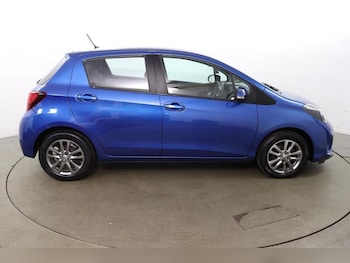 Used Toyota Yaris 2015 for sale - 76501031: Photo