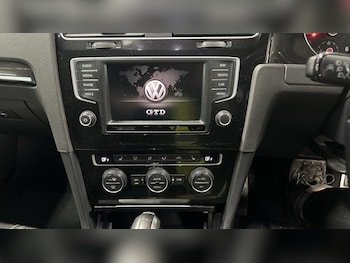 Used Volkswagen Golf 2015 for sale - 77422477: Photo