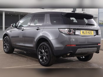 Used Land Rover Discovery Sport 2019 for sale - 78017579: Photo