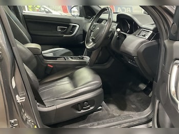 Used Land Rover Discovery Sport 2019 for sale - 78017579: Photo