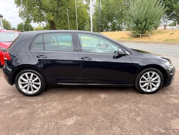 Used Volkswagen Golf 2017 for sale - 79599106: Photo