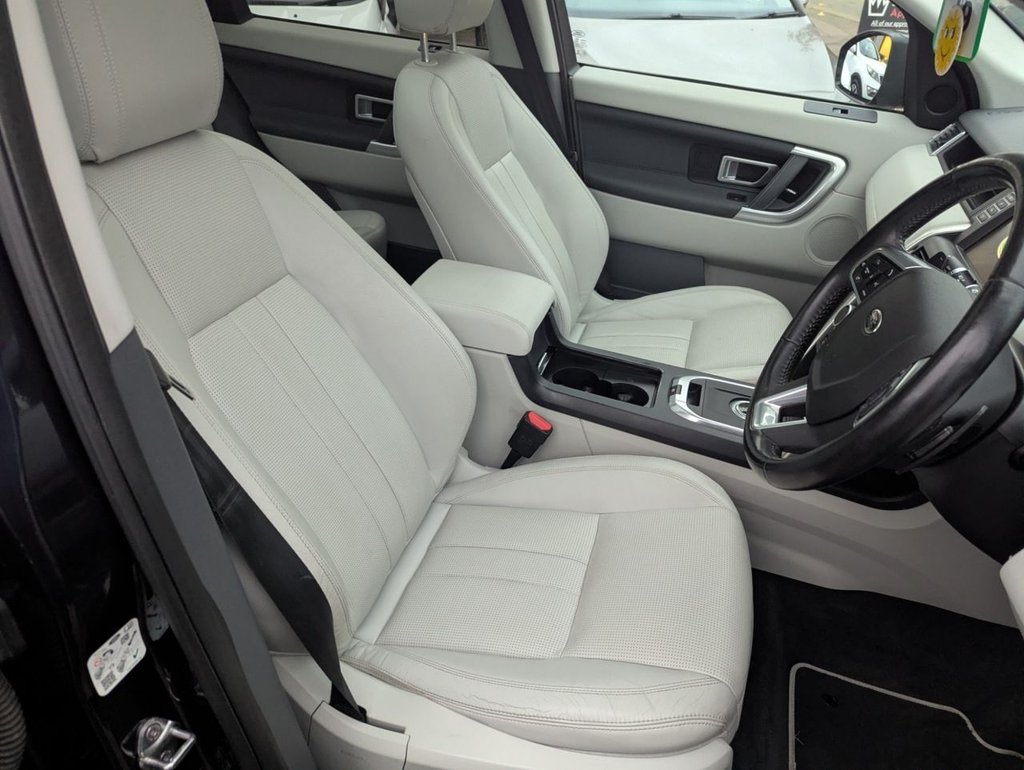 Used Land Rover Discovery Sport 2017 for sale - 76420077: Photo 10