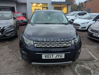 Used Land Rover Discovery Sport 2017 for sale - 76420077: Photo