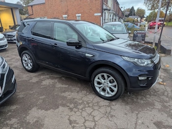 Used Land Rover Discovery Sport 2017 for sale - 76420077: Photo