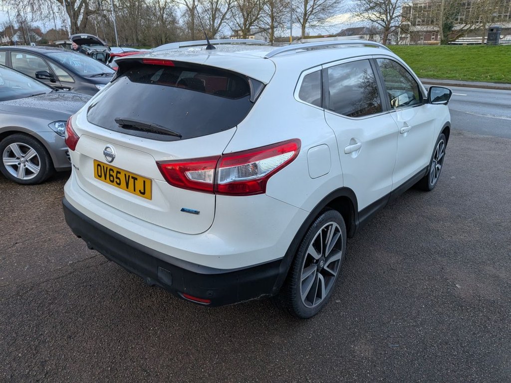 Used Nissan Qashqai 2015 for sale - 77891330: Photo 6