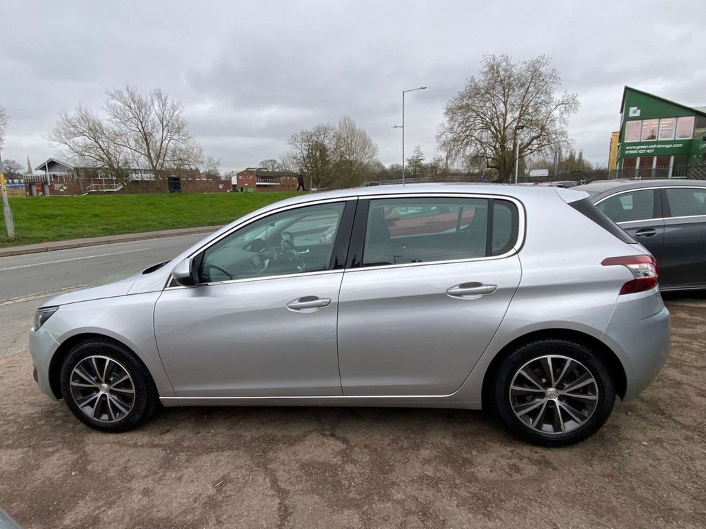 Used Peugeot 308 2016 for sale - 77583328: Photo 8