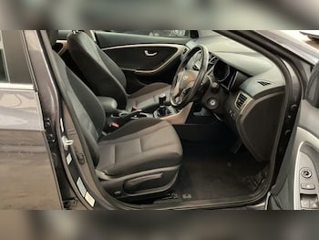 Used Hyundai i30 2015 for sale - 78431092: Photo