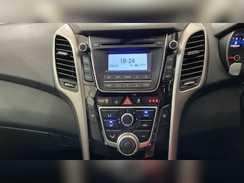 Used Hyundai i30 2015 for sale - 78431092: Photo