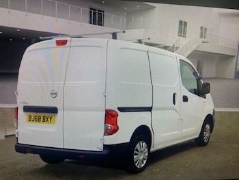 Used Nissan NV200 2018 for sale - 75630497: Photo
