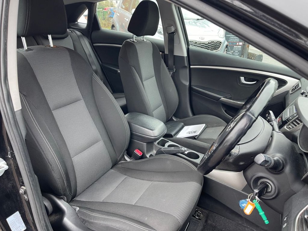 Used Hyundai i30 2014 for sale - 77121875: Photo 12