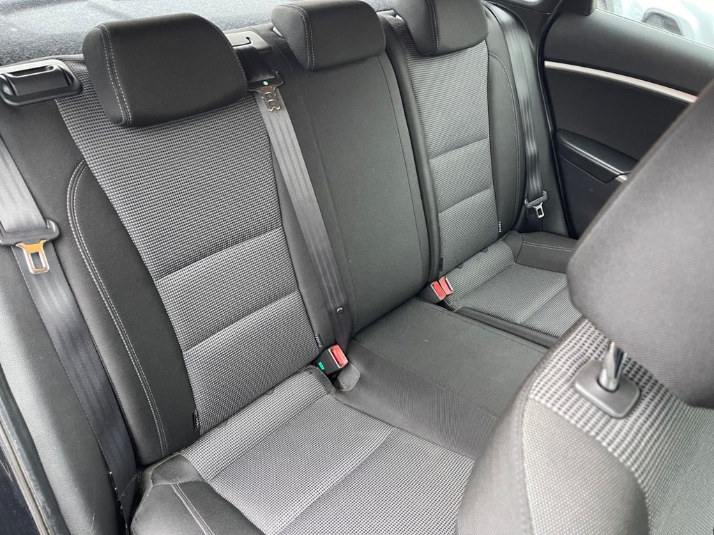 Used Hyundai i30 2014 for sale - 77121875: Photo 14