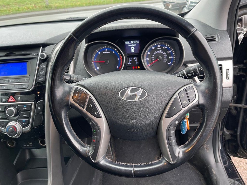 Used Hyundai i30 2014 for sale - 77121875: Photo 17