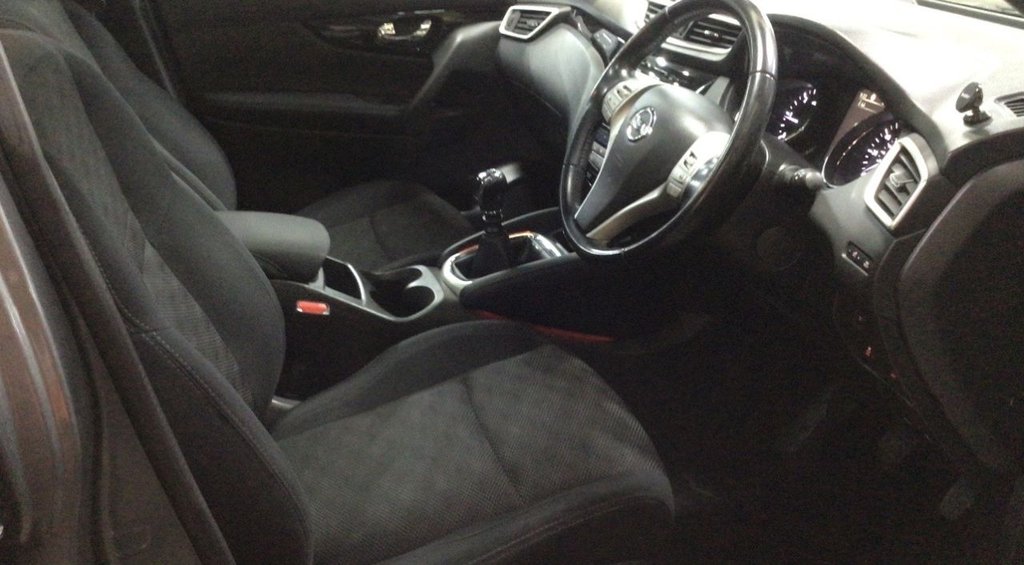 Used Nissan Qashqai 2017 for sale - 76855176: Photo 3