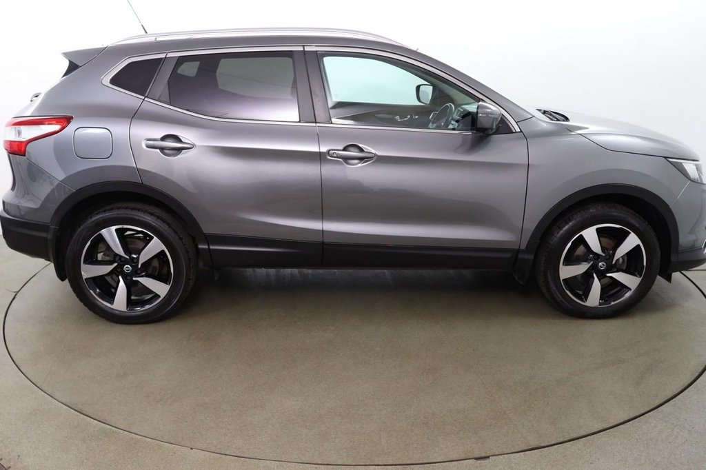 Used Nissan Qashqai 2017 for sale - 76855176: Photo 4