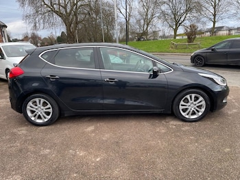 Used Kia Ceed 2014 for sale - 77161770: Photo